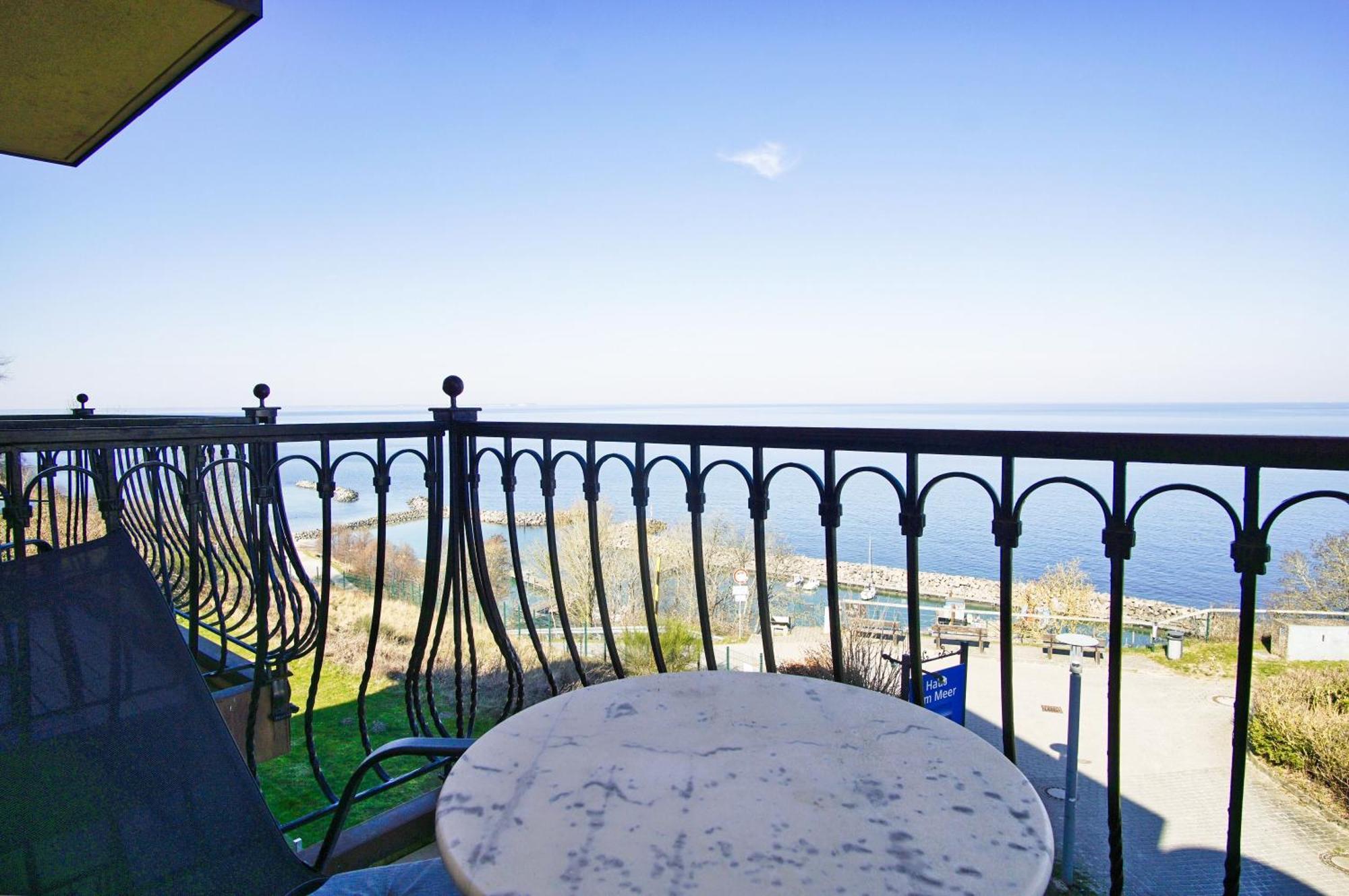 Ferienwohnung Mit Traumhaftem Meerblick - Haus Am Meer Fewo 07 Lohme Exteriör bild